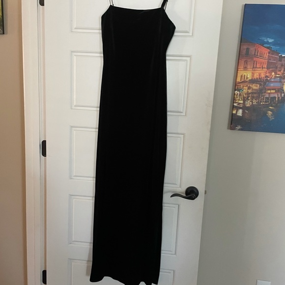 Arianna by Rachel Kaye Dresses & Skirts - Beautiful Velvet Dress